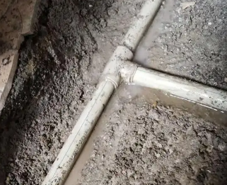伊犁哈萨克漏水维修电话